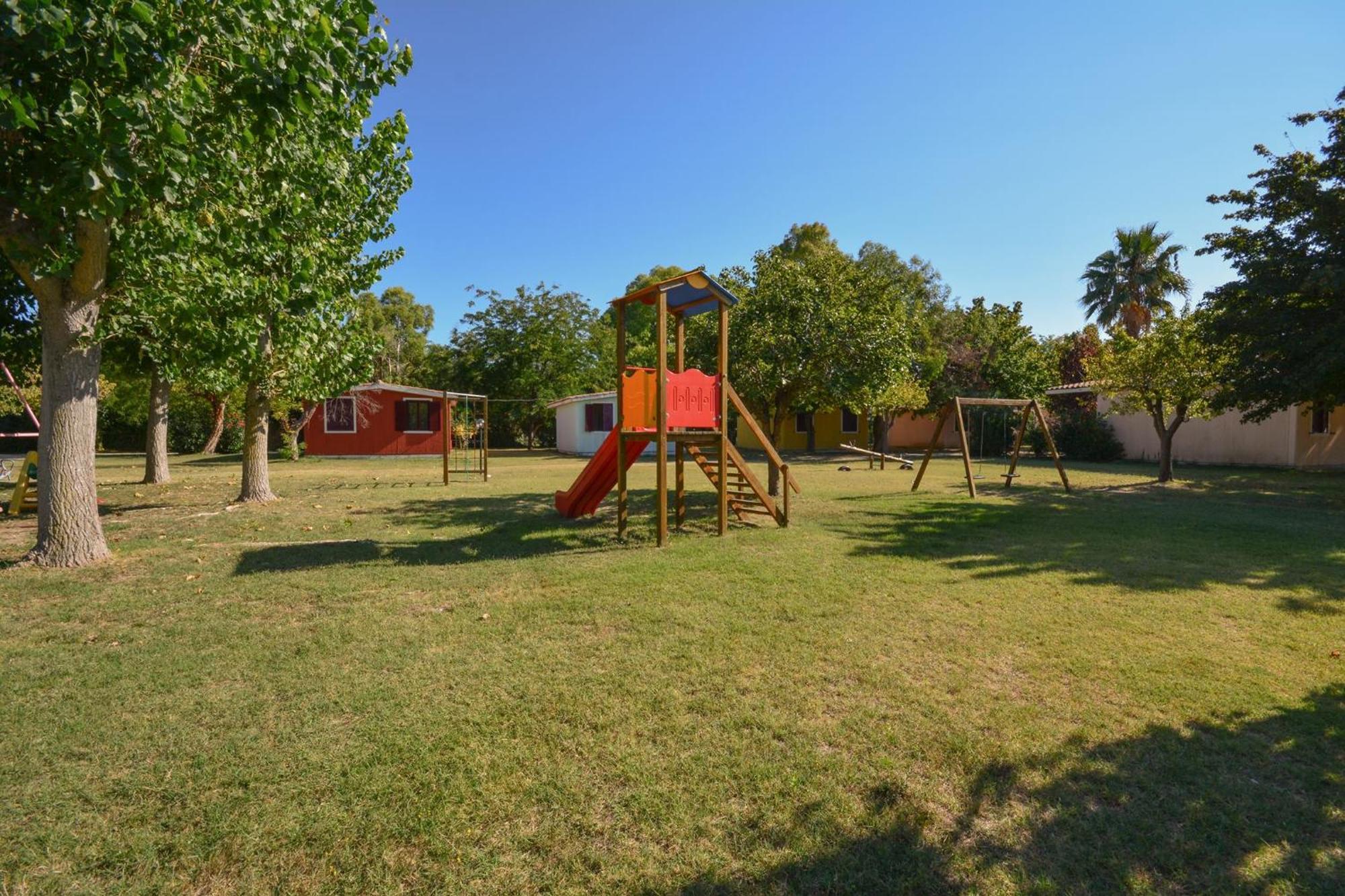 Centro Vacanze - Garden River Altidona Exterior photo